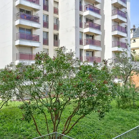 Apartment For 2 People In La Villette